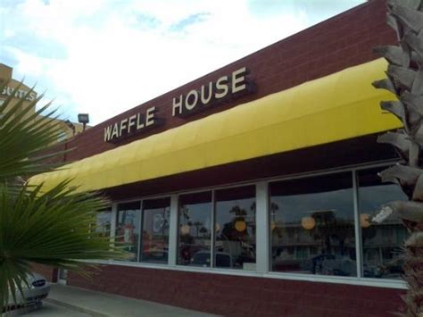 Wafflehouse in Palm Springs, CA 